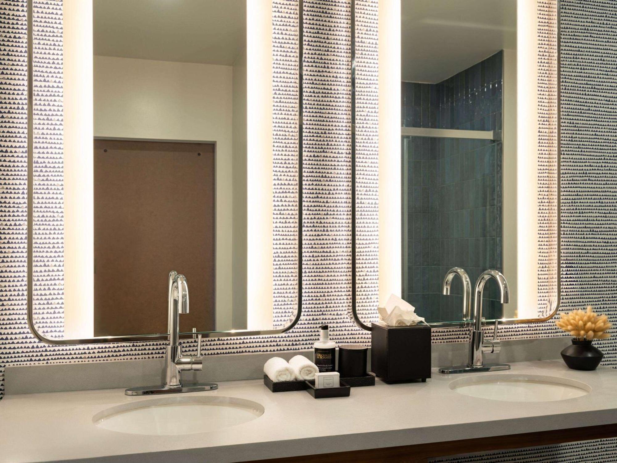 Origin Kansas City Riverfront, A Wyndham Hotel المظهر الخارجي الصورة
